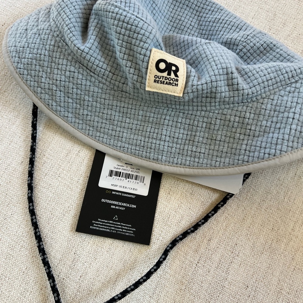NWT women’s Outdoor Research Light Blue Bucket Hat